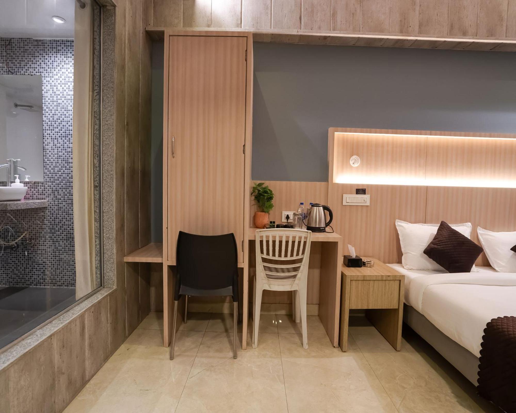 Hotel Grand Seasons- Navi Mumbai Exterior foto